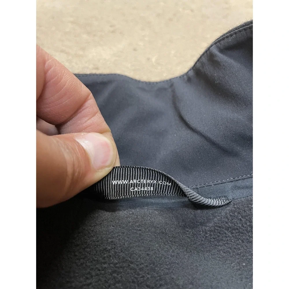 Arc'teryx Jacket Mens‎ Large Black Wool Softshell Full Zip Hiking Outdoor Trail